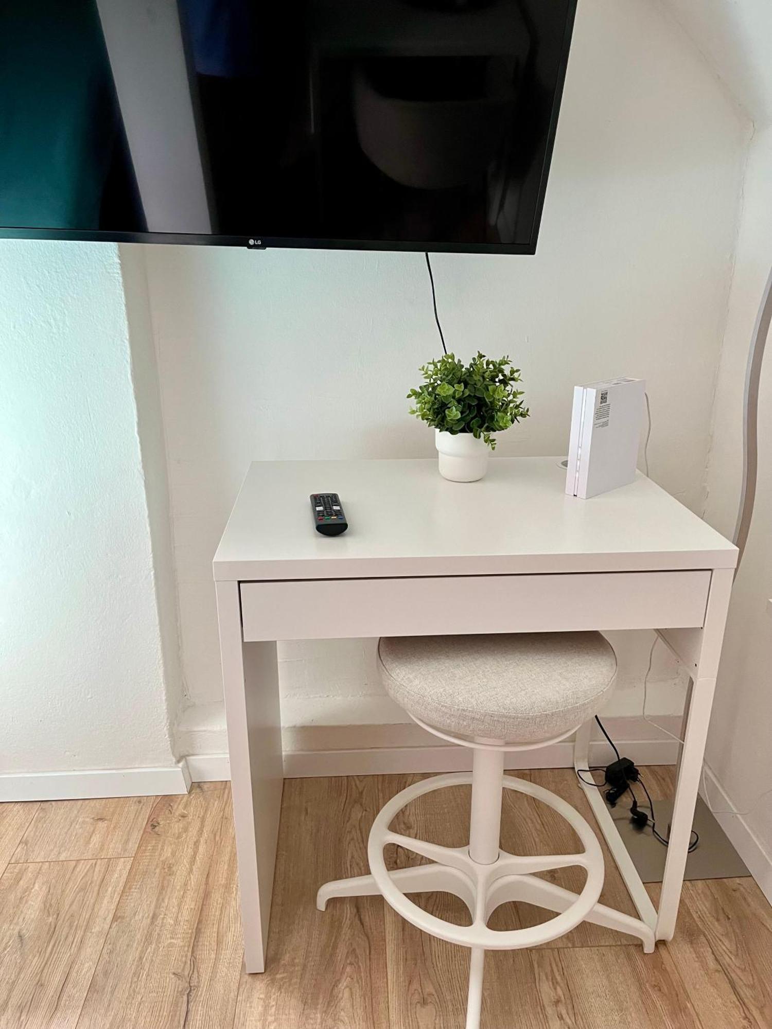 Flores City Center Studio - Easy Self-Check-In グラーツ エクステリア 写真